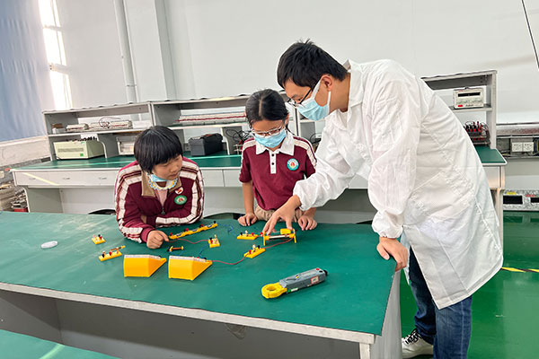 美高梅集团4688am检测&常平板石小学科普体验活动【第二场】