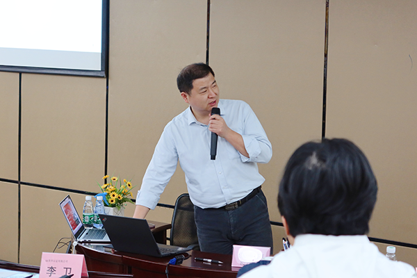 新能源接插件安规标准钻研会